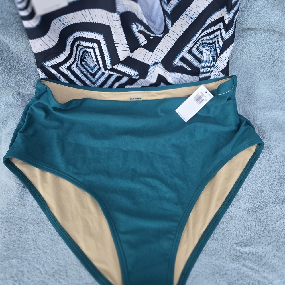 2pc SET. Olld Navy Teal High-Waist Bikini Bottoms With macys TANKINI Top